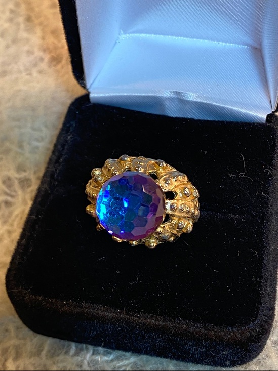 Estate Jewelry - Vintage Adjustable Aurora Crystal Cocktail Ring – Statement Ring Size 6-8